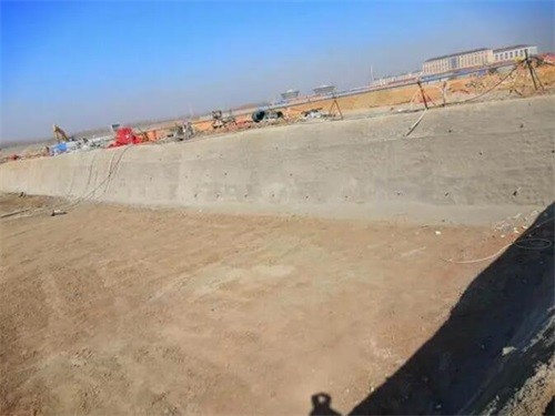 咸丰高铁桩基础建设